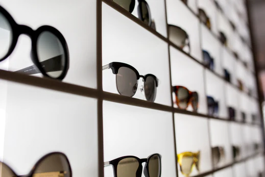 How To Replace Ray-Ban Replacement Lenses - Ultimate Guide