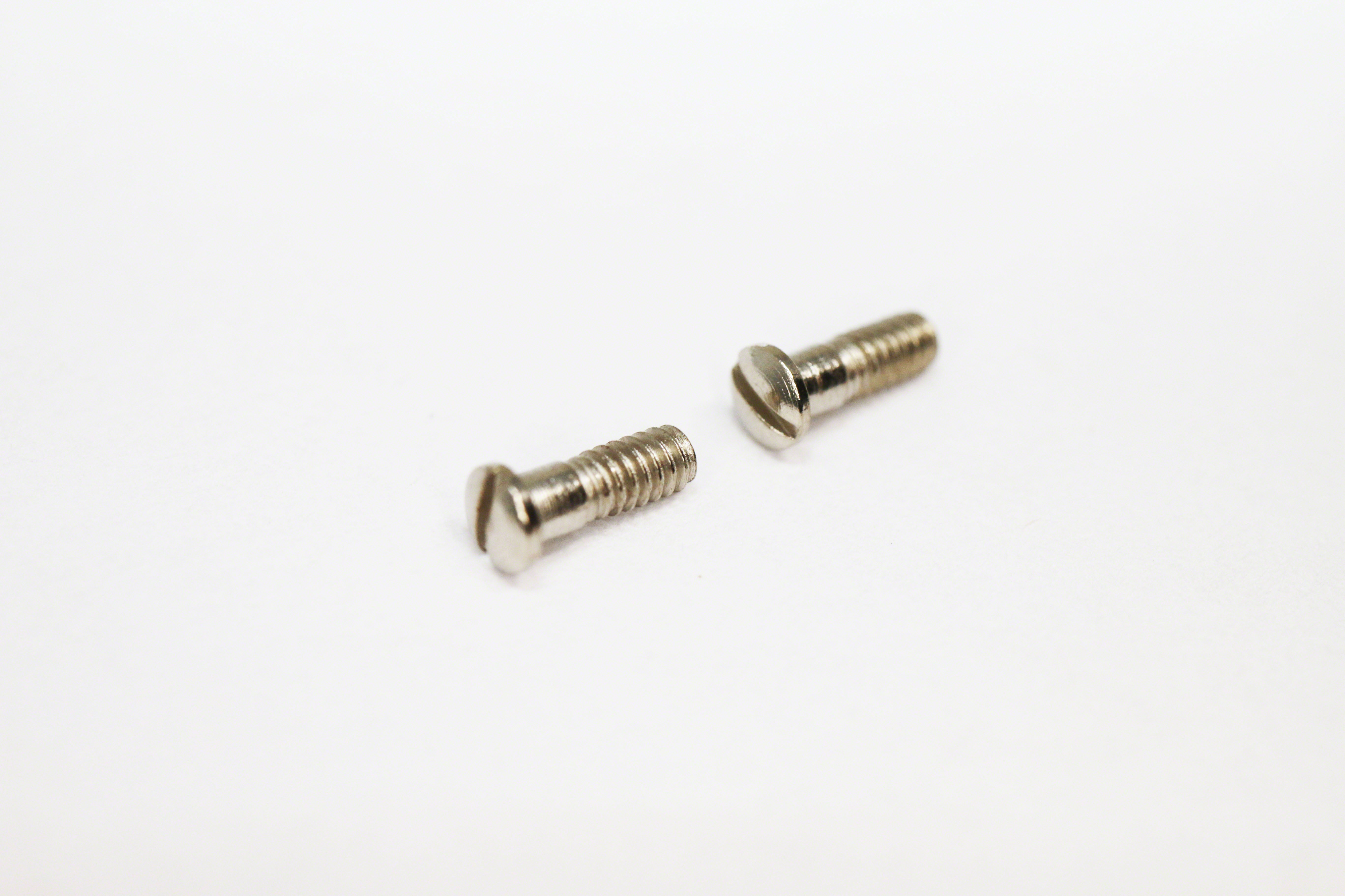 Spare screws for glasses outlet